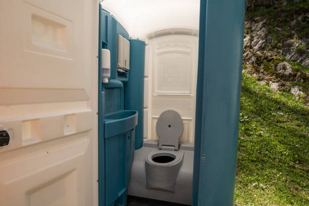 Porta potty rental for festivals in Carbon Cliff, IL